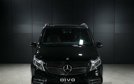 Mercedes-Benz V-Класс, 2017 год, 5 000 000 рублей, 2 фотография