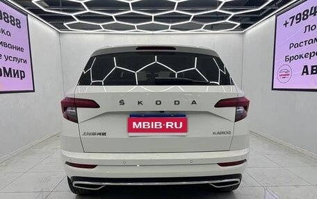 Skoda Karoq I, 2022 год, 1 920 000 рублей, 6 фотография
