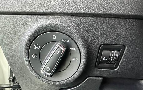 Skoda Karoq I, 2022 год, 1 920 000 рублей, 14 фотография