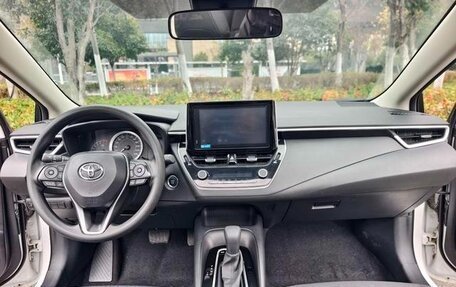 Toyota Corolla, 2022 год, 1 385 000 рублей, 11 фотография