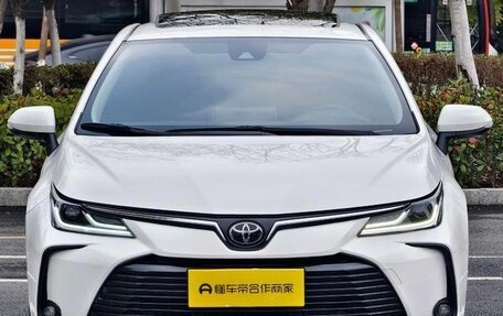 Toyota Corolla, 2022 год, 1 385 000 рублей, 2 фотография