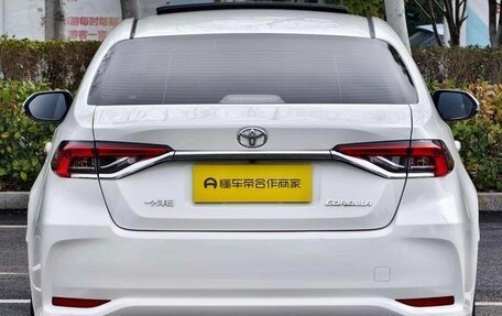 Toyota Corolla, 2022 год, 1 385 000 рублей, 5 фотография