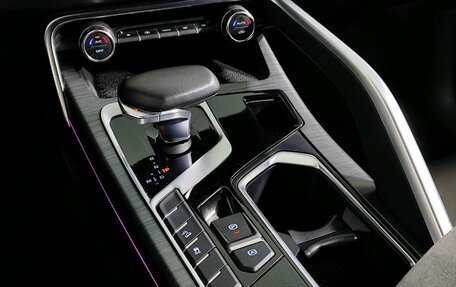 Geely Tugella FY11, 2023 год, 2 700 000 рублей, 16 фотография