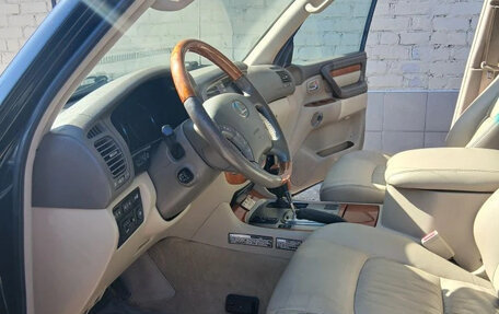 Lexus LX II, 2005 год, 2 090 000 рублей, 10 фотография