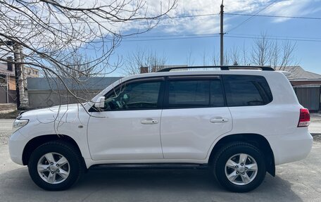 Toyota Land Cruiser 200, 2010 год, 3 550 000 рублей, 4 фотография