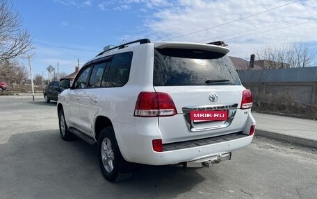 Toyota Land Cruiser 200, 2010 год, 3 550 000 рублей, 5 фотография