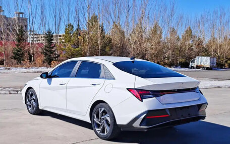Hyundai Elantra, 2023 год, 1 557 000 рублей, 5 фотография