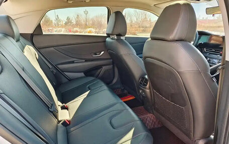 Hyundai Elantra, 2023 год, 1 557 000 рублей, 10 фотография