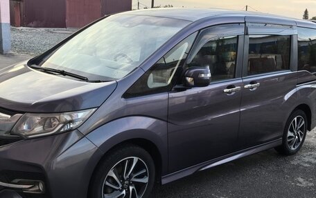 Honda Stepwgn IV, 2017 год, 1 749 000 рублей, 3 фотография