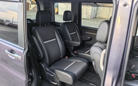 Honda Stepwgn IV, 2017 год, 1 749 000 рублей, 7 фотография