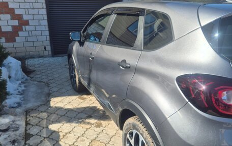 Renault Kaptur I рестайлинг, 2018 год, 1 100 000 рублей, 3 фотография