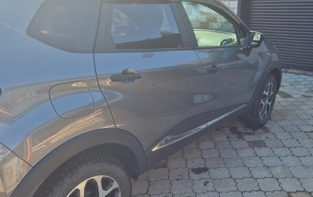 Renault Kaptur I рестайлинг, 2018 год, 1 100 000 рублей, 4 фотография