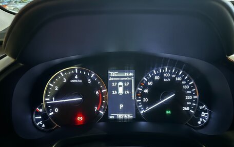 Lexus RX IV рестайлинг, 2017 год, 3 350 000 рублей, 14 фотография