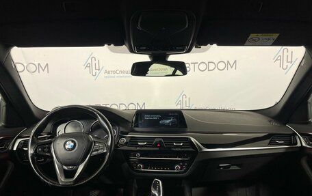 BMW 5 серия, 2017 год, 2 364 000 рублей, 14 фотография