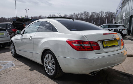 Mercedes-Benz E-Класс, 2010 год, 1 398 000 рублей, 10 фотография