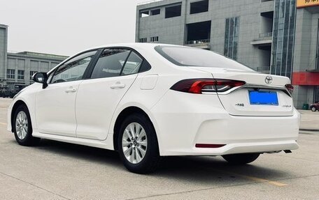 Toyota Corolla, 2022 год, 1 355 000 рублей, 4 фотография