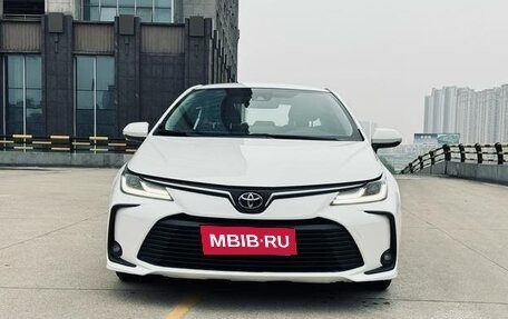 Toyota Corolla, 2022 год, 1 355 000 рублей, 2 фотография