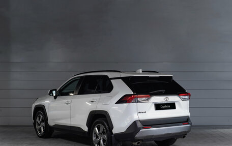 Toyota RAV4, 2020 год, 2 590 000 рублей, 2 фотография