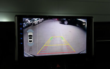 Toyota RAV4, 2020 год, 2 590 000 рублей, 15 фотография