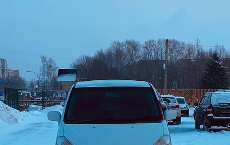 Nissan Serena II, 2000 год, 400 000 рублей, 2 фотография