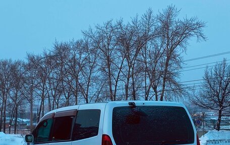 Nissan Serena II, 2000 год, 400 000 рублей, 5 фотография