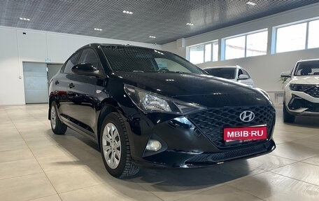 Hyundai Solaris II рестайлинг, 2021 год, 1 399 000 рублей, 1 фотография