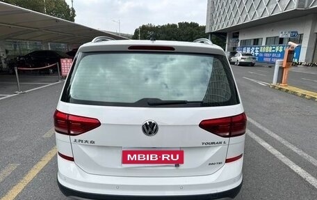 Volkswagen Touran III, 2020 год, 1 750 000 рублей, 5 фотография