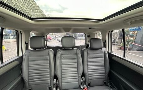 Volkswagen Touran III, 2020 год, 1 750 000 рублей, 14 фотография