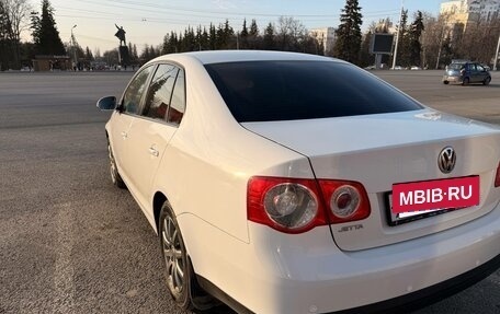 Volkswagen Jetta VI, 2010 год, 700 000 рублей, 9 фотография
