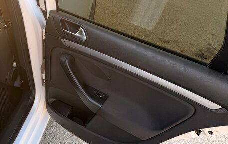 Volkswagen Jetta VI, 2010 год, 700 000 рублей, 20 фотография