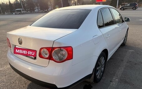 Volkswagen Jetta VI, 2010 год, 700 000 рублей, 11 фотография