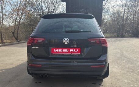 Volkswagen Tiguan II, 2018 год, 2 200 000 рублей, 12 фотография