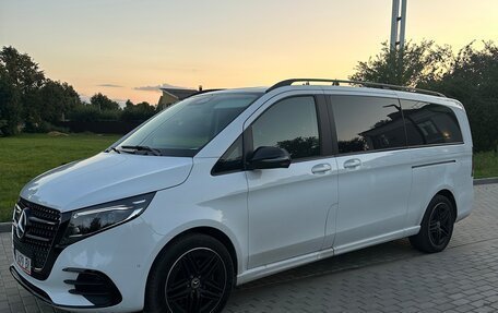 Mercedes-Benz V-Класс, 2025 год, 13 890 000 рублей, 8 фотография