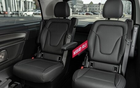 Mercedes-Benz V-Класс, 2025 год, 13 890 000 рублей, 15 фотография