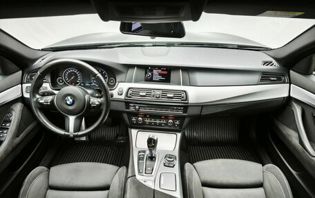 BMW 5 серия, 2016 год, 2 400 000 рублей, 14 фотография