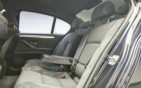 BMW 5 серия, 2016 год, 2 400 000 рублей, 13 фотография