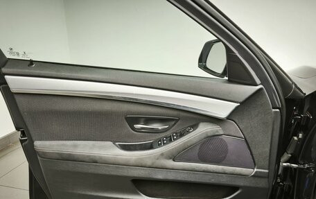 BMW 5 серия, 2016 год, 2 400 000 рублей, 10 фотография