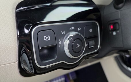 Mercedes-Benz A-Класс, 2022 год, 2 520 000 рублей, 17 фотография