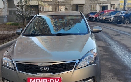 KIA cee'd I рестайлинг, 2010 год, 670 000 рублей, 1 фотография
