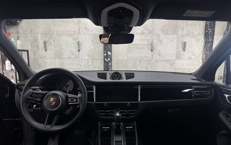 Porsche Macan I рестайлинг, 2023 год, 11 700 000 рублей, 3 фотография