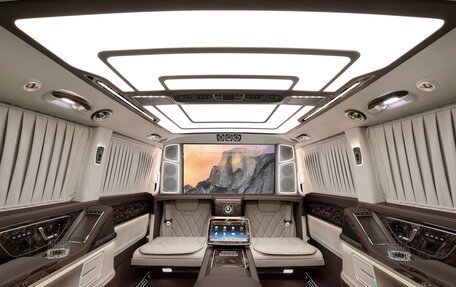 Mercedes-Benz V-Класс, 2026 год, 56 200 000 рублей, 6 фотография