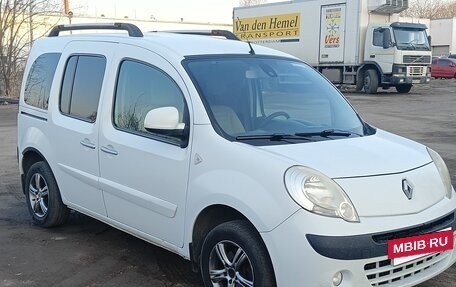 Renault Kangoo II рестайлинг, 2012 год, 630 000 рублей, 3 фотография