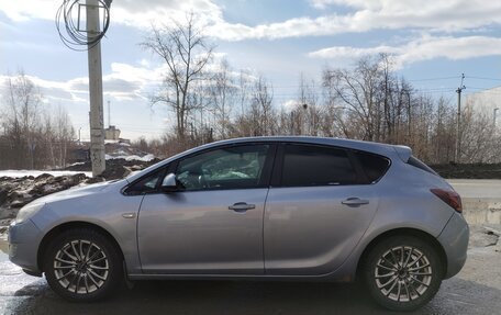 Opel Astra J, 2011 год, 650 000 рублей, 12 фотография