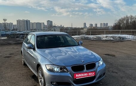 BMW 3 серия, 2011 год, 970 000 рублей, 2 фотография