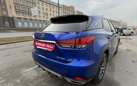 Lexus RX IV рестайлинг, 2021 год, 6 000 000 рублей, 3 фотография