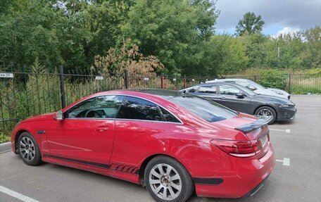 Mercedes-Benz E-Класс, 2015 год, 1 500 000 рублей, 2 фотография