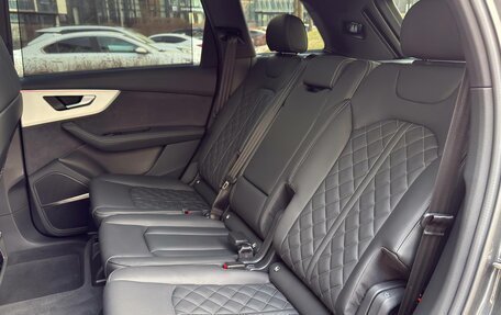 Audi Q7, 2025 год, 13 700 000 рублей, 39 фотография