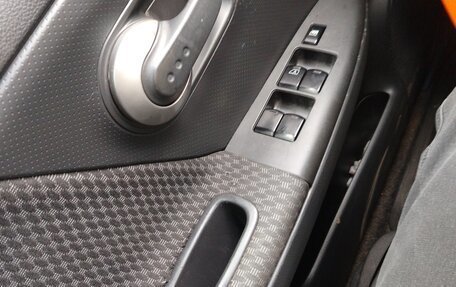 Nissan Note II рестайлинг, 2006 год, 300 000 рублей, 11 фотография