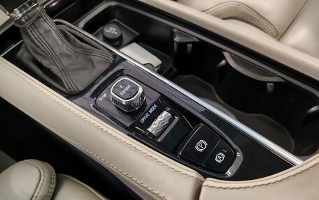 Volvo XC90 II рестайлинг, 2015 год, 2 990 000 рублей, 15 фотография