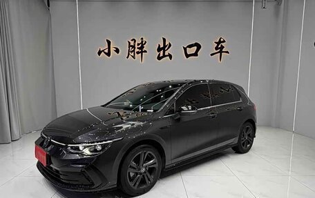 Volkswagen Golf VIII, 2022 год, 2 320 000 рублей, 2 фотография